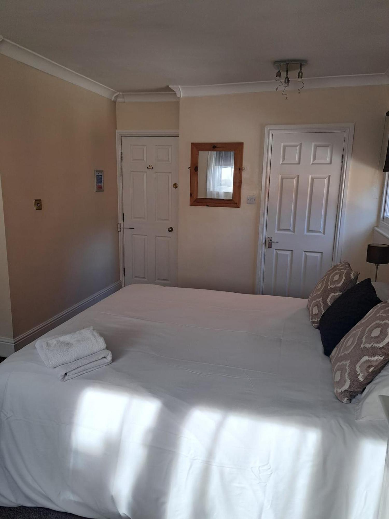 Rylstone Mere 3* Whitby