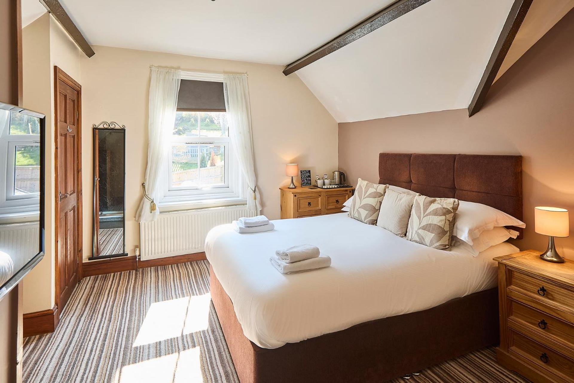Rylstone Mere 3* Whitby